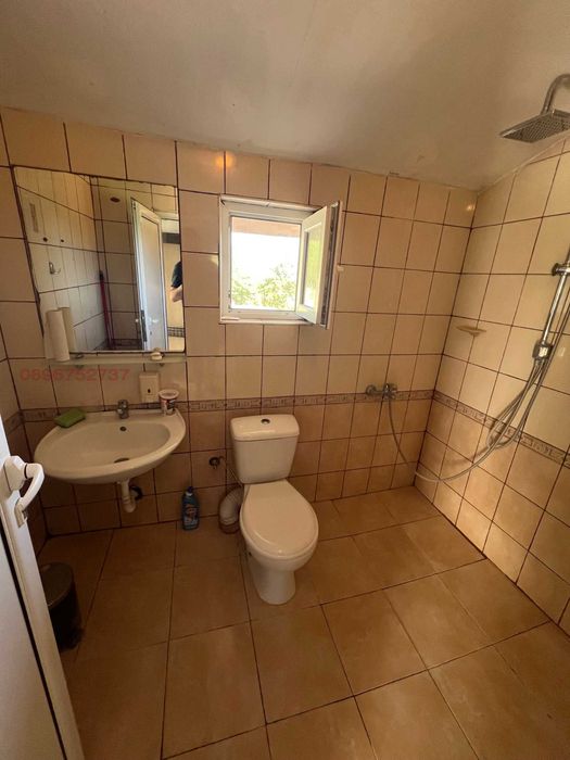 Дава се под наем Двустаен апартамент в к.к. Св.Св. Константин и Елена - 50 кв.м за 280.5 € - Снимка #2