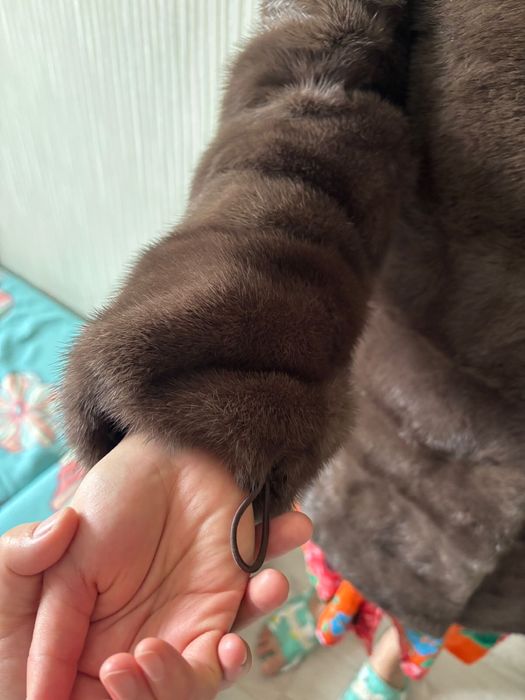 Продам норковую шубу