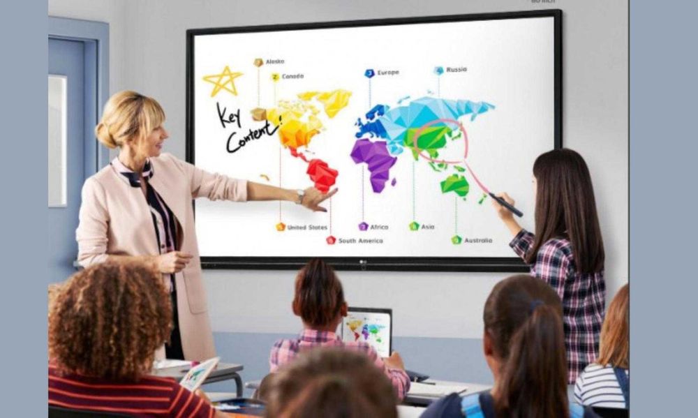 Интерактивная сенсорная панель. Размеры: 55" 65" 75" 86" 98": 9 055 000 ...