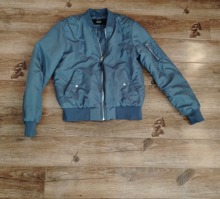 Geaca bomber cropp mărime xs