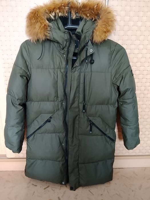Продам зимний пуховик