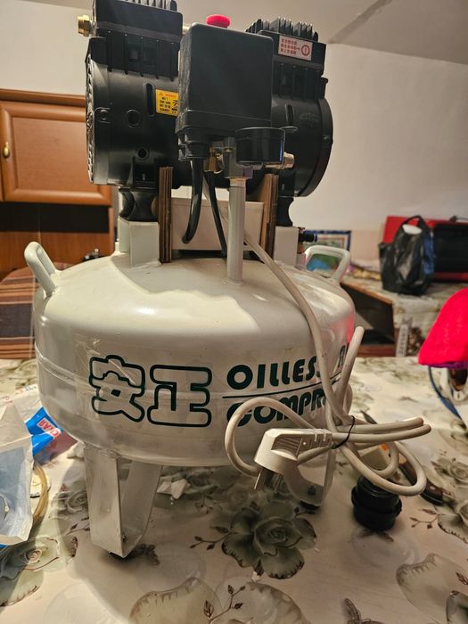 Безмасляный компрессор