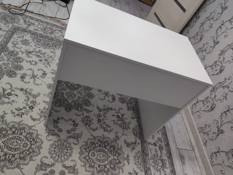 Стол письменный продам