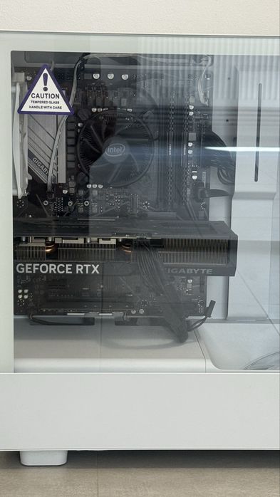 Setup Complet PC Gaming (Unitate + Periferice)