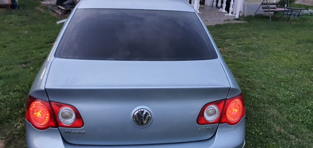 Luneta geam spate parbriz spate passat b6 berlina