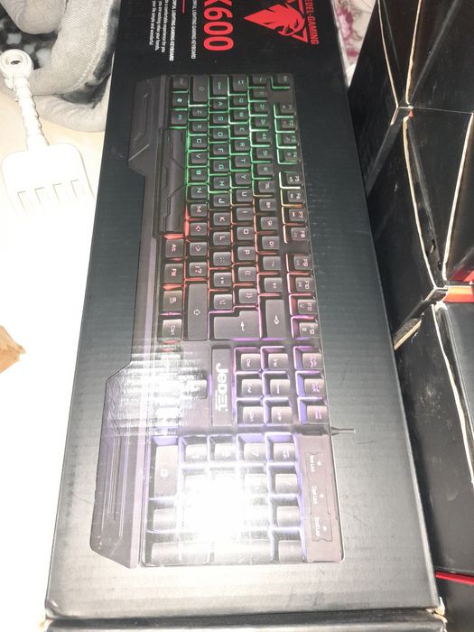 Klavyatura jed k600 igravoy sotiladi