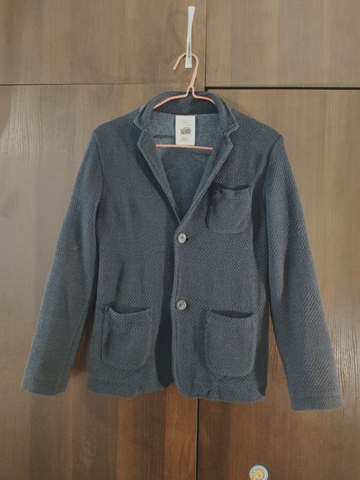 Продам пиджаки на мальчика!