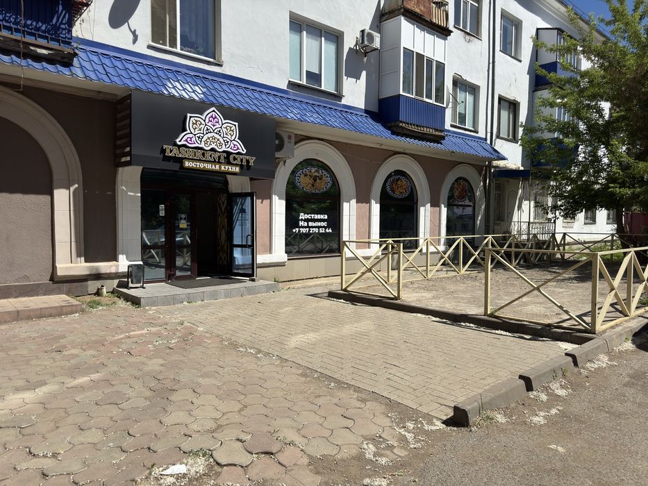 Сдам в аренду кафе 123кв. Подвал 100кв