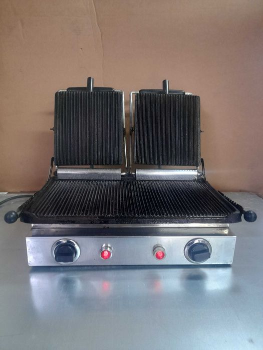 Двоен контактен грил; тостер преса