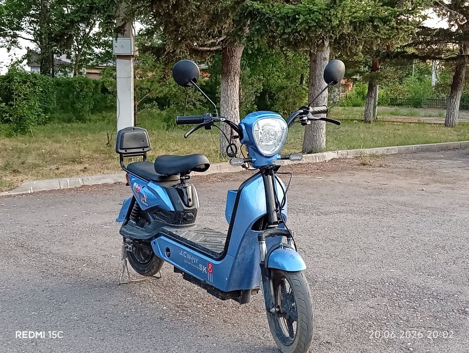 Электроскутер ск8 на ходу