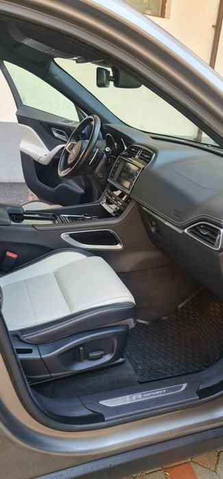 Jaguar F Pace R sport . Automat . 2018 . Km 98000