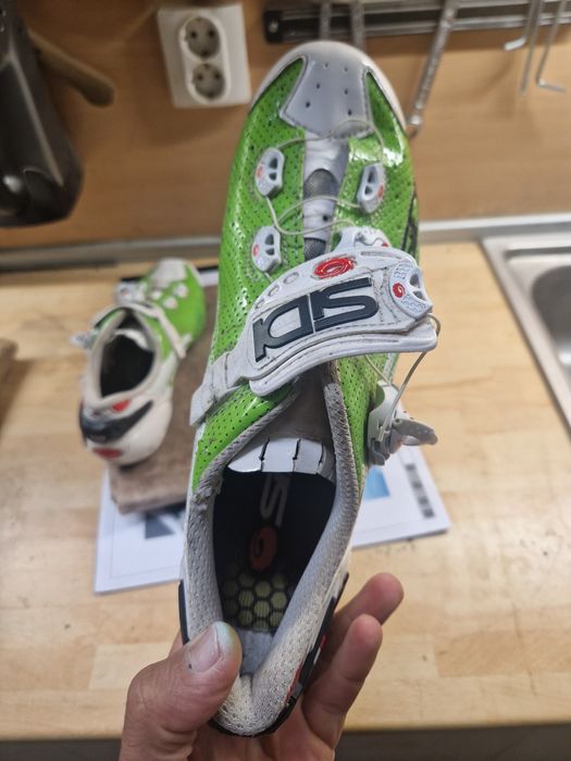 Карбонови шпайкове sidi wire vent 44