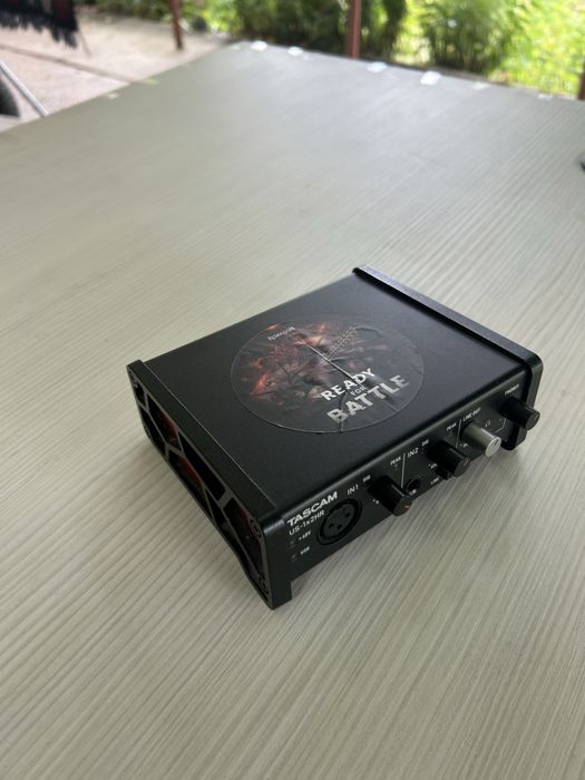 Boxe (monitoare studio) și interfata audio