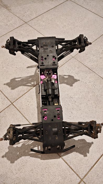 HPI Savage 25 roller