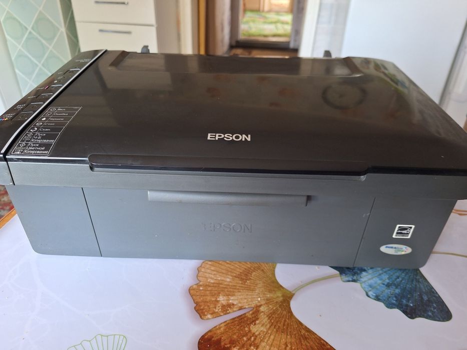 Продам принтер EPSON.