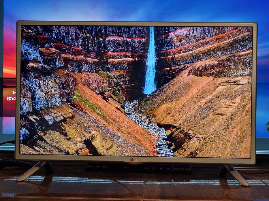 Smart Телевизор / LG - 32" - YouTube , FullHD , Цифрова + Ефирна