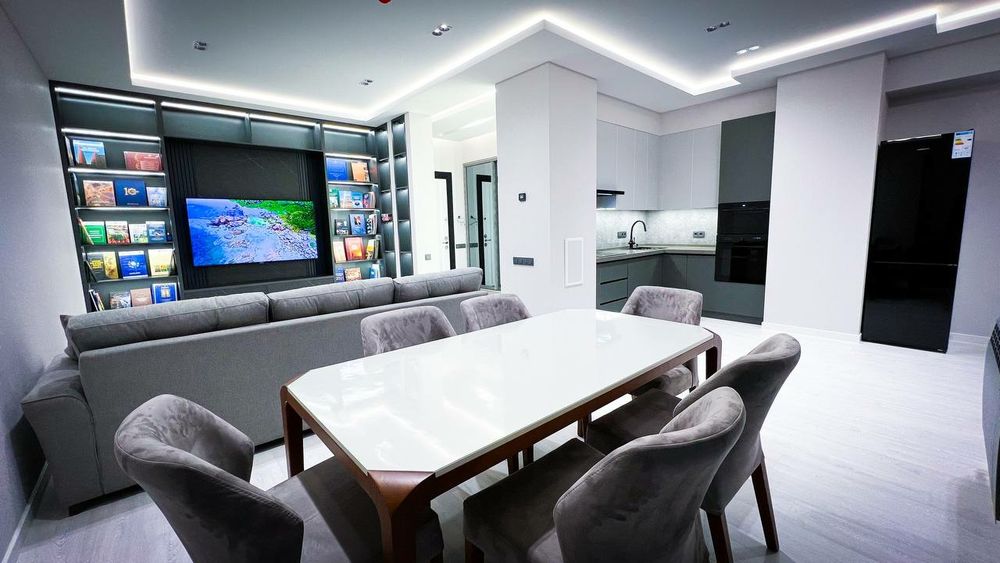 Сдается 3/10/25 апартамент 100 кв.м. HI-TECH в Новостройке АКАЙ СИТИ н