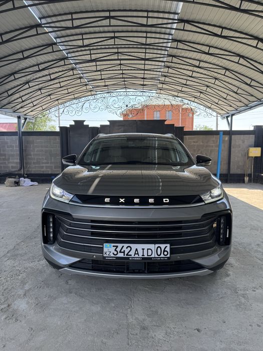 Exeed TXL кроссовер