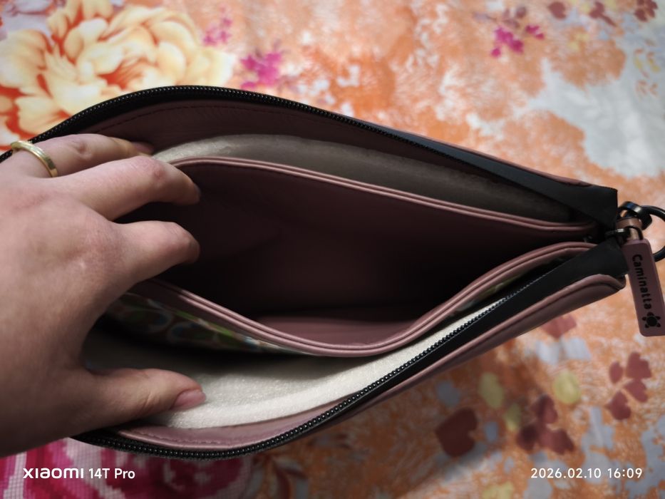 Дамска чанта за през рамото