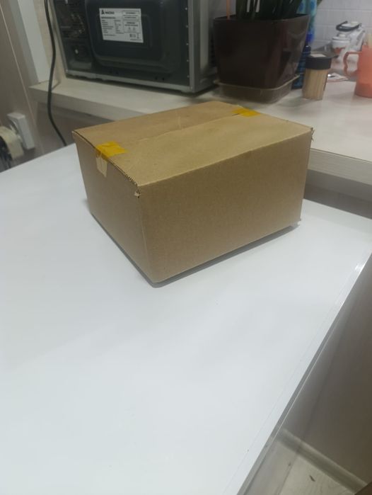 Продам новый кардон каробка