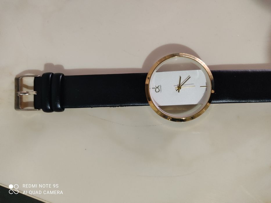 Отличный часы Kelvin Klein аригинал