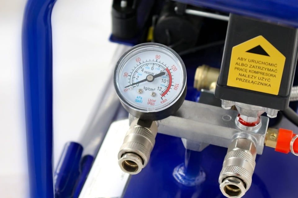 Compresor Fără Ulei 50L 3000W 475L/min – Putere Profesională pentru Atelier XD4093