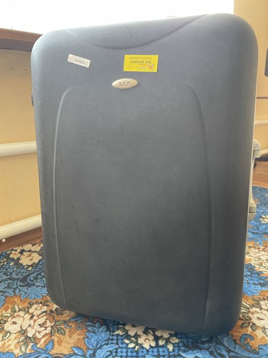 Чемодан немецкий, качественный, ударопрочный