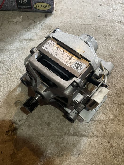 Vând motor mașina Samsung