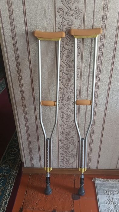 Костыли подмышечные