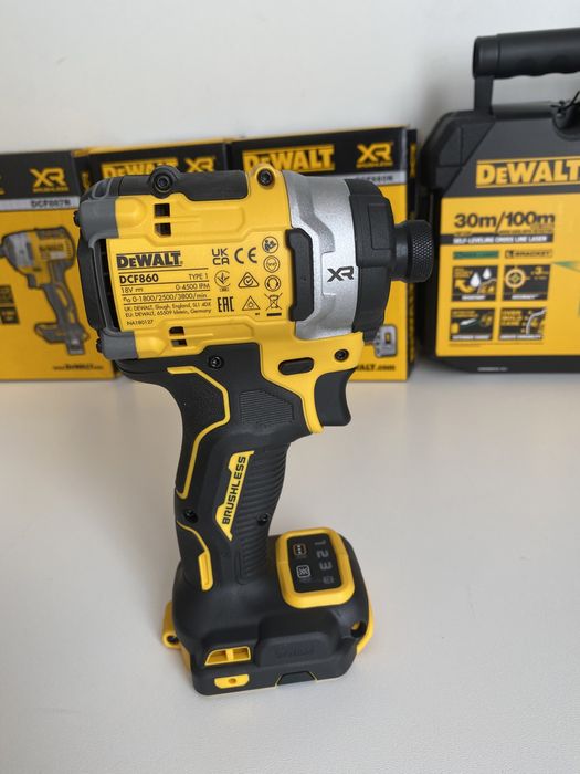 Новият Импакт / Винтоверт DeWALT DCF860N 18V 282Nm
