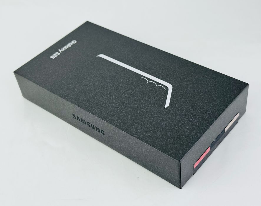 НОВ! Samsung Galaxy S25 5G 256GB 12RAM Blueblack 2г. Гаранция!