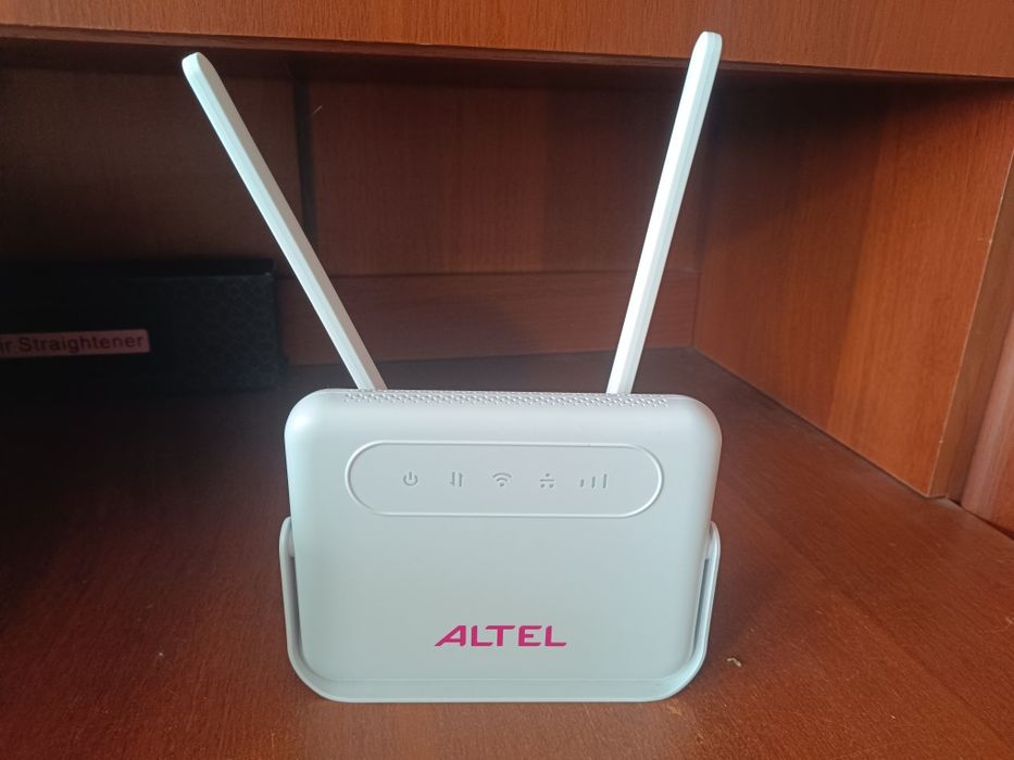 Wi-Fi роутер ALTEL P32 CPE