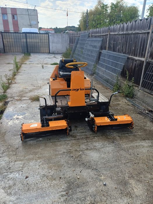 Tractorase gazon