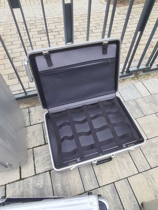 Geamantan troller troler valiza cufar Rimowa Zero Halliburton