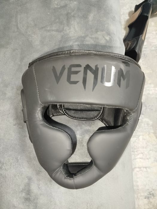 Боксерский шлем VENOM размер М