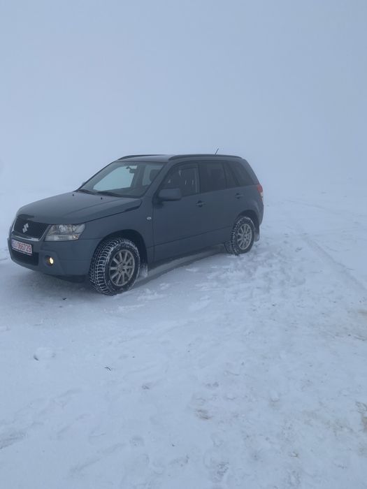 Suzuki Grand Vitara 2.0i automata, 4x4, blocant central, greu usor!!