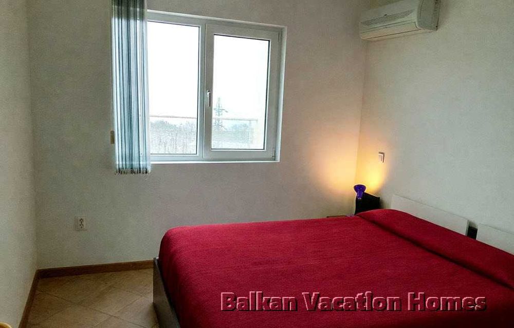 Продава се Двустаен апартамент в Бяла - 94 кв.м за 483 €/кв.м - Снимка #10