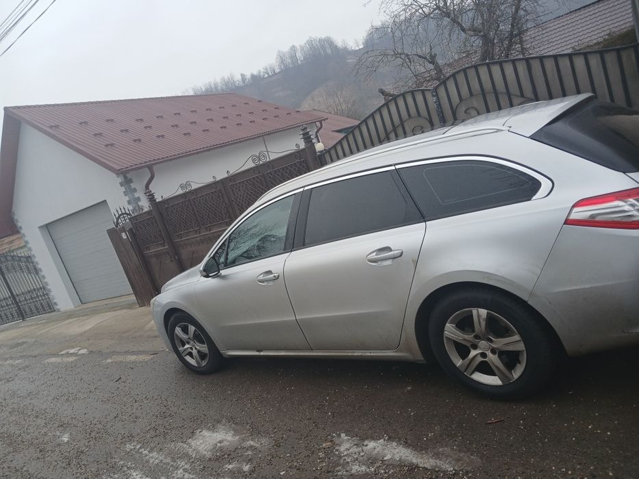Vând Peugeot  an 2014