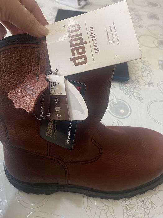 Специальны Sefti ботинки
