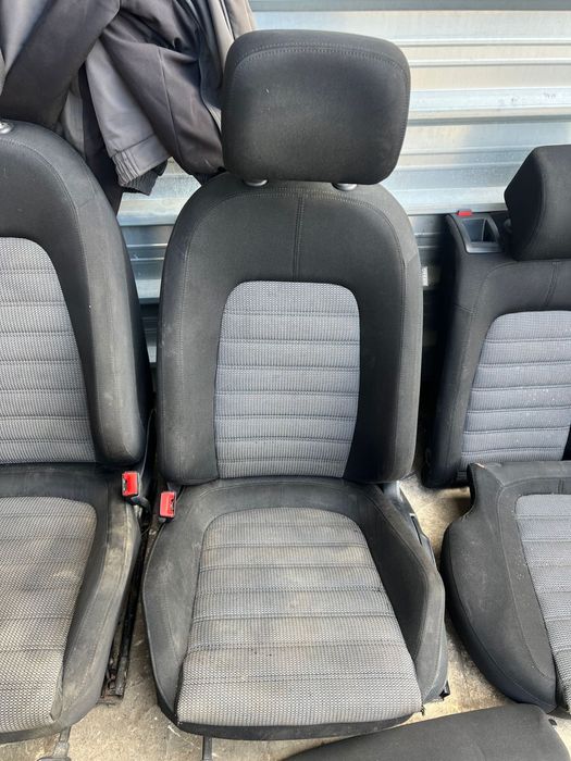 Салон за VW PASSAT B7 Плат черен+сив ном 341