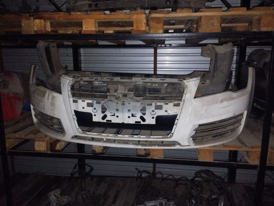 Audi a7 10-15 год бампер передний б/у оригинал