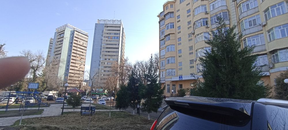 Дархон, Хамид олимжон метро, акай ситй ёнида. 41 м2 Уй сотмлади