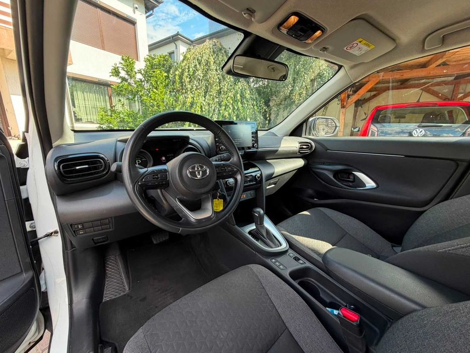Toyota Yaris Cross 2023 Hybrid 37.000 KM