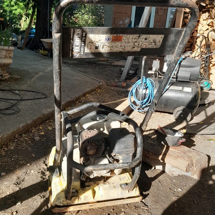 Compactor Wacker  cu motor HONDA pe benzină
