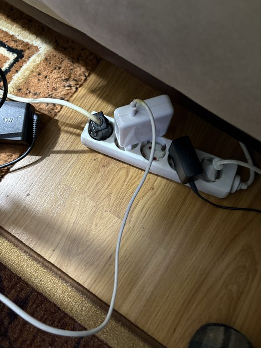 Макбук про 2017 запазен