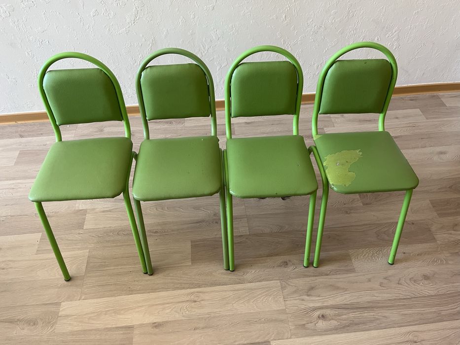 Стулья маленькие