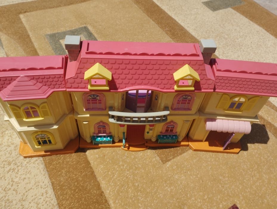 Vând jucării preț discutabil