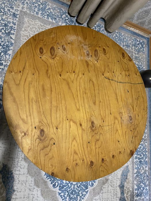 Продам круглый стол