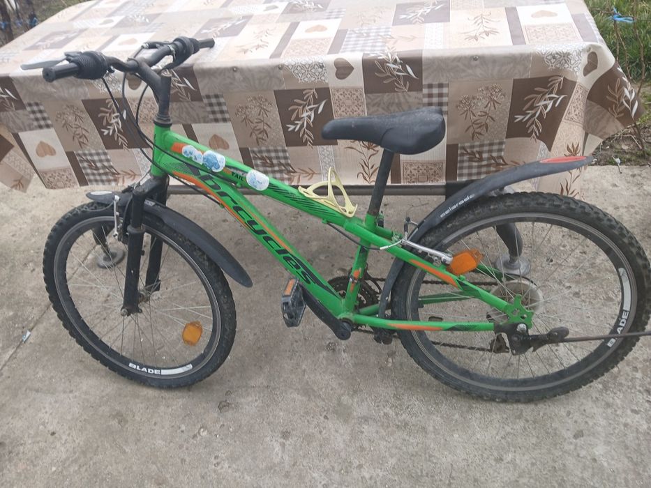 Bicicletă verde 550 lei