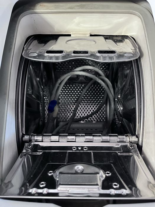 Продам стиральную машинку индезит.